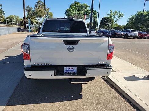 Used 2024 Nissan Titan SV w/ SV Convenience Package RWD image 6