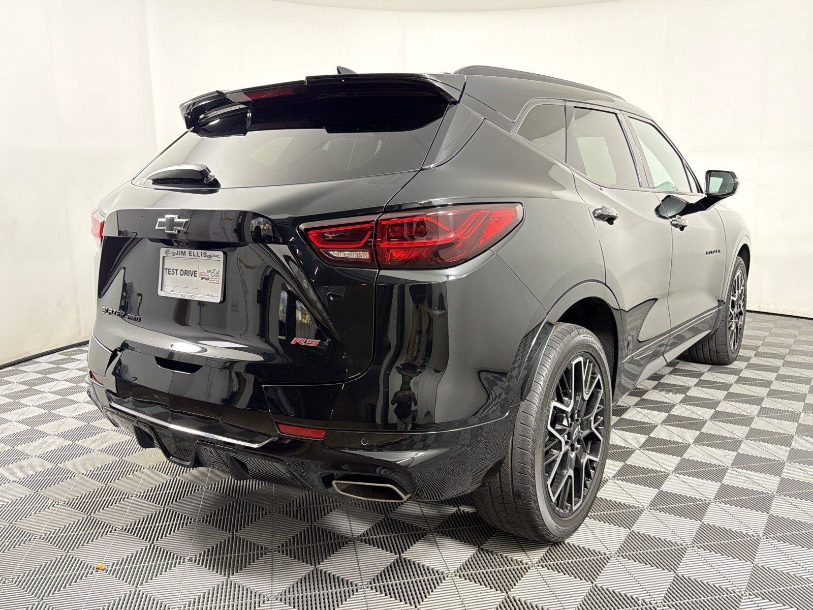 Used 2023 Chevrolet Blazer RS w/ Driver Confidence II Package AWD/4WD image 6