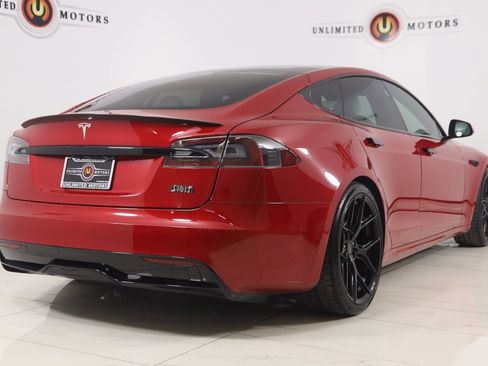 Used 2022 Tesla Model S Plaid image 3