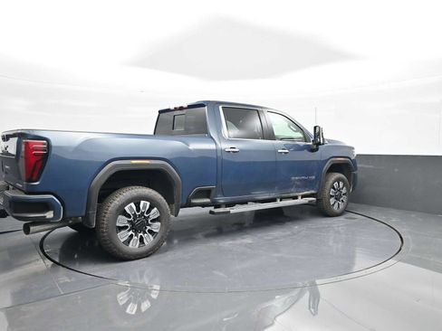 New 2025 GMC Sierra 2500 Denali w/ Denali Reserve Package image 8