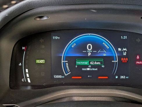Used 2025 Toyota Camry SE FWD image 14