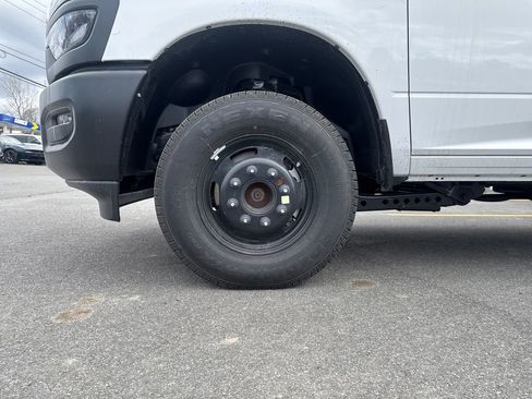 New 2026 RAM 3500 Tradesman AWD/4WD image 18