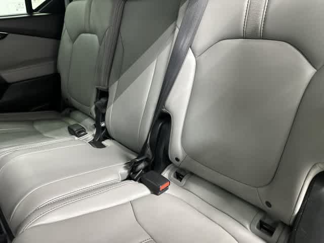 Certified 2025 Honda Pilot Touring image 11