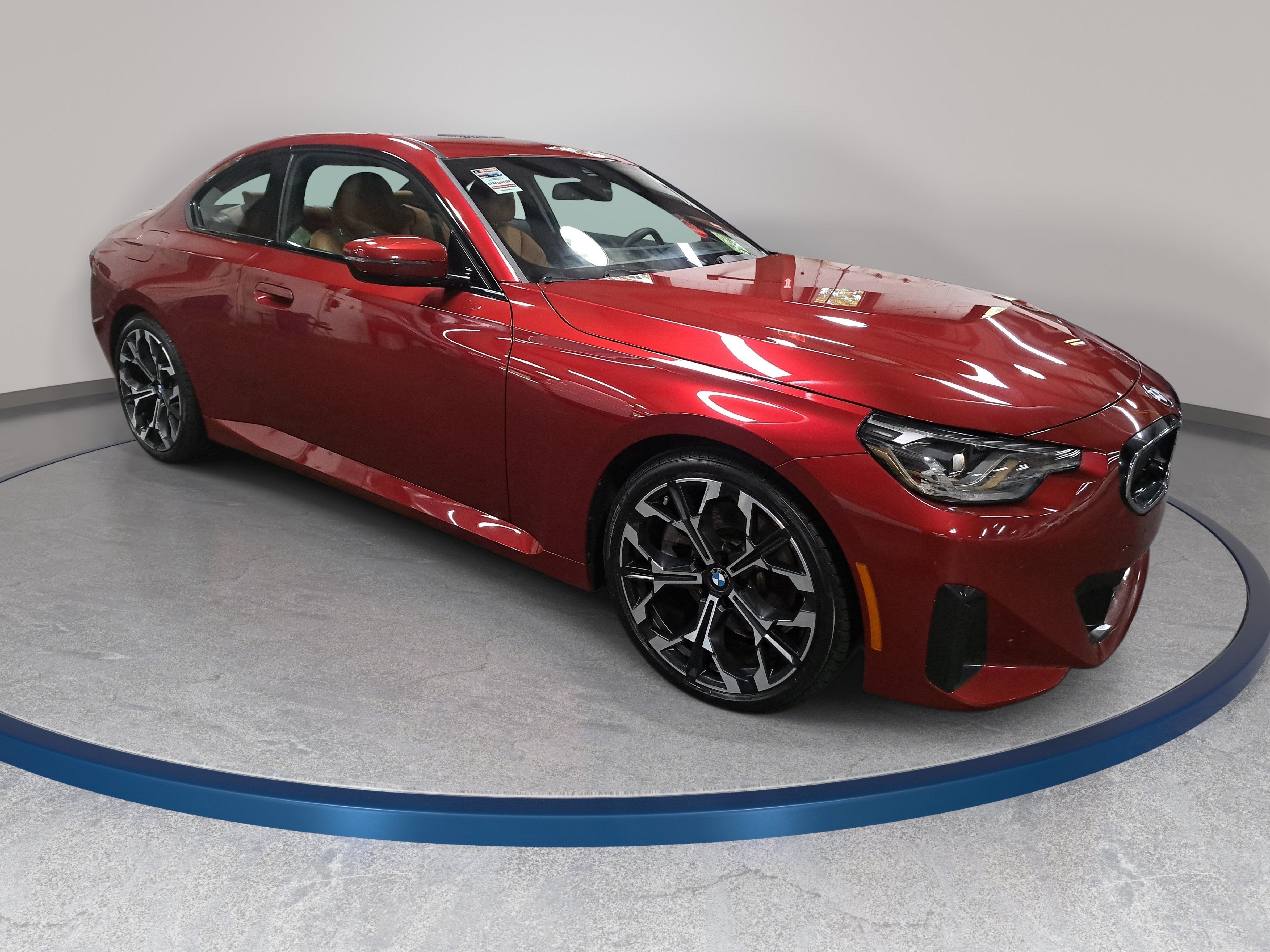 Certified 2025 BMW 230i Coupe w/ M Sport Package RWD image 4