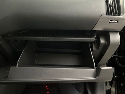 Used 2025 Nissan Pathfinder SL image 26