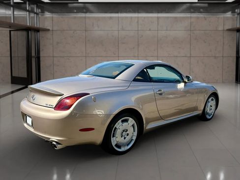Used 2004 Lexus SC 430 Convertible image 10