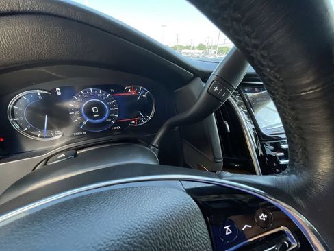 Used 2020 Cadillac Escalade ESV Luxury AWD/4WD image 15