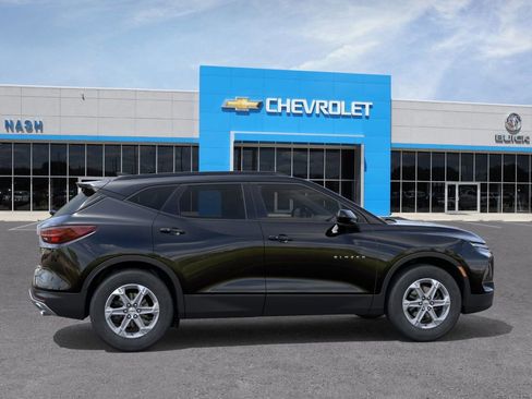 New 2026 Chevrolet Blazer LT w/ Convenience Package FWD image 5