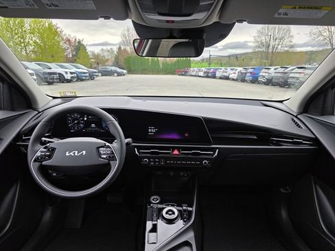 New 2026 Kia Niro Wind FWD image 18