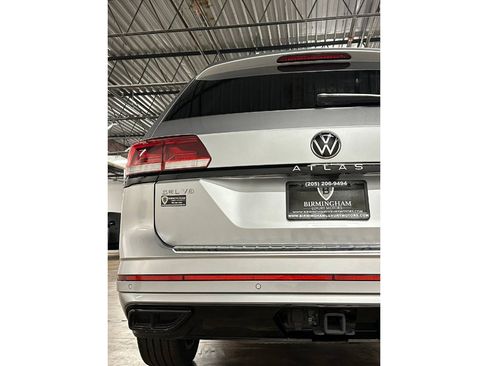 Used 2023 Volkswagen Atlas SEL R-Line AWD/4WD image 14
