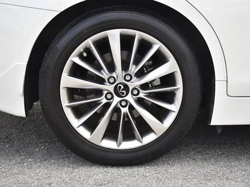 Used 2023 INFINITI Q50 Luxe w/ Cargo Package RWD image 29
