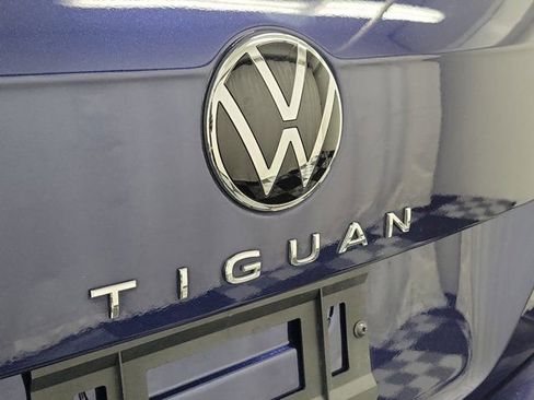 Used 2023 Volkswagen Tiguan SE FWD image 7