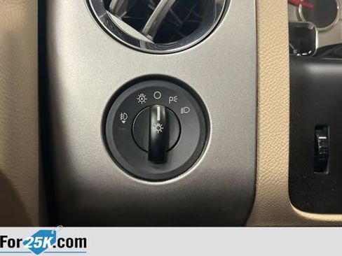 Used 2012 Ford Expedition XLT AWD/4WD image 32