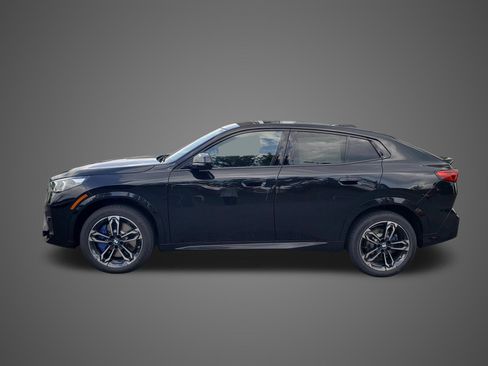New 2026 BMW X2 xDrive28i w/ M Sport Package AWD/4WD image 9