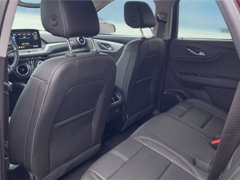 Used 2023 Chevrolet Blazer LT image 17