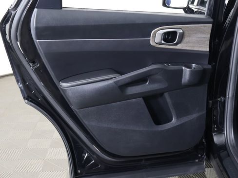 Used 2022 Kia Sorento S w/ Panoramic Sunroof Package AWD/4WD image 27