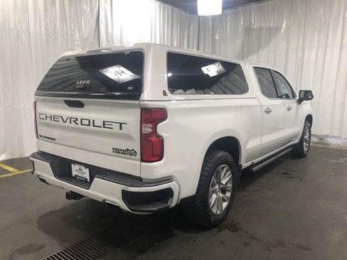 Used 2021 Chevrolet Silverado 1500 High Country image 3