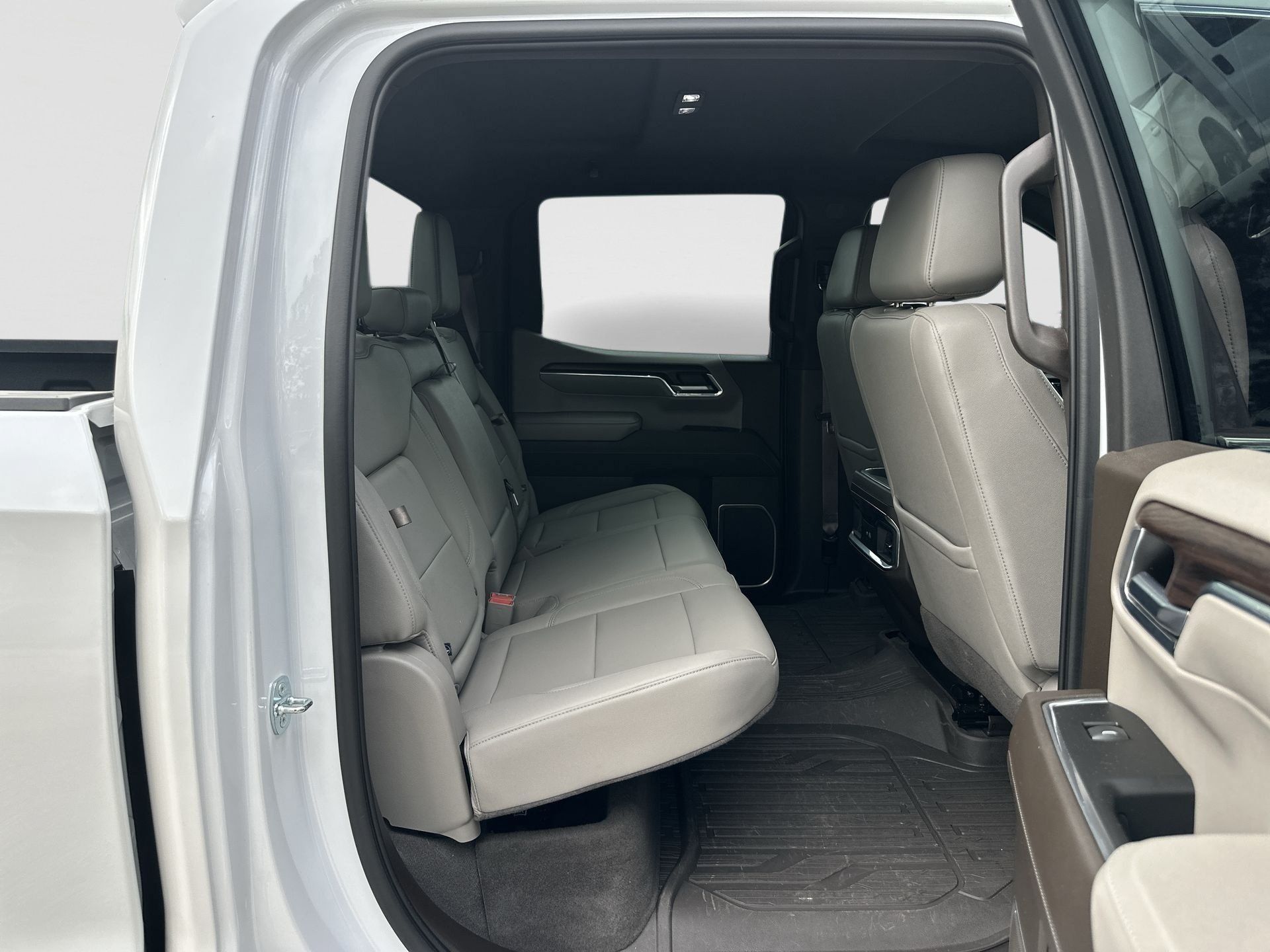 Certified 2023 GMC Sierra 1500 SLT w/ SLT Premium Package AWD/4WD image 26
