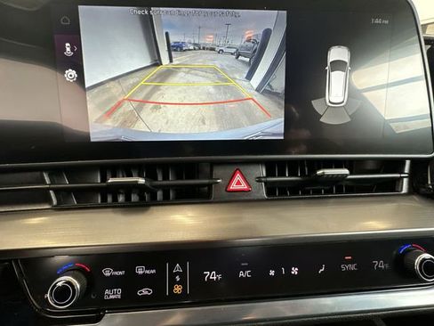 Certified 2023 Kia Sportage EX image 25