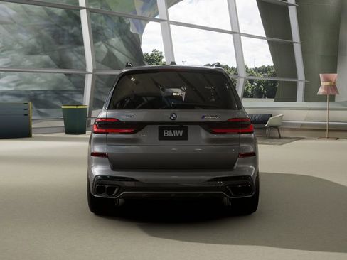 Used 2026 BMW X7 M60i image 33