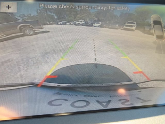Used 2019 Ford Edge Titanium FWD image 17
