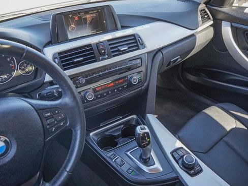 Used 2015 BMW 320i 320i Sedan 4D image 27