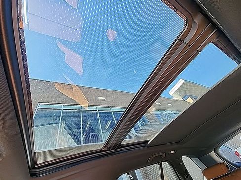 Used 2023 BMW X5 sDrive40i w/ Executive Package image 7