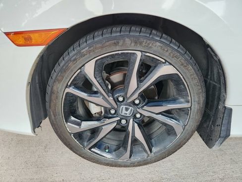 Used 2019 Honda Civic Sport image 9