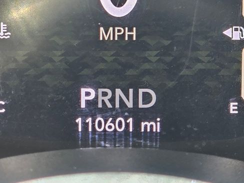 Used 2020 Jeep Wrangler Unlimited Sahara image 20