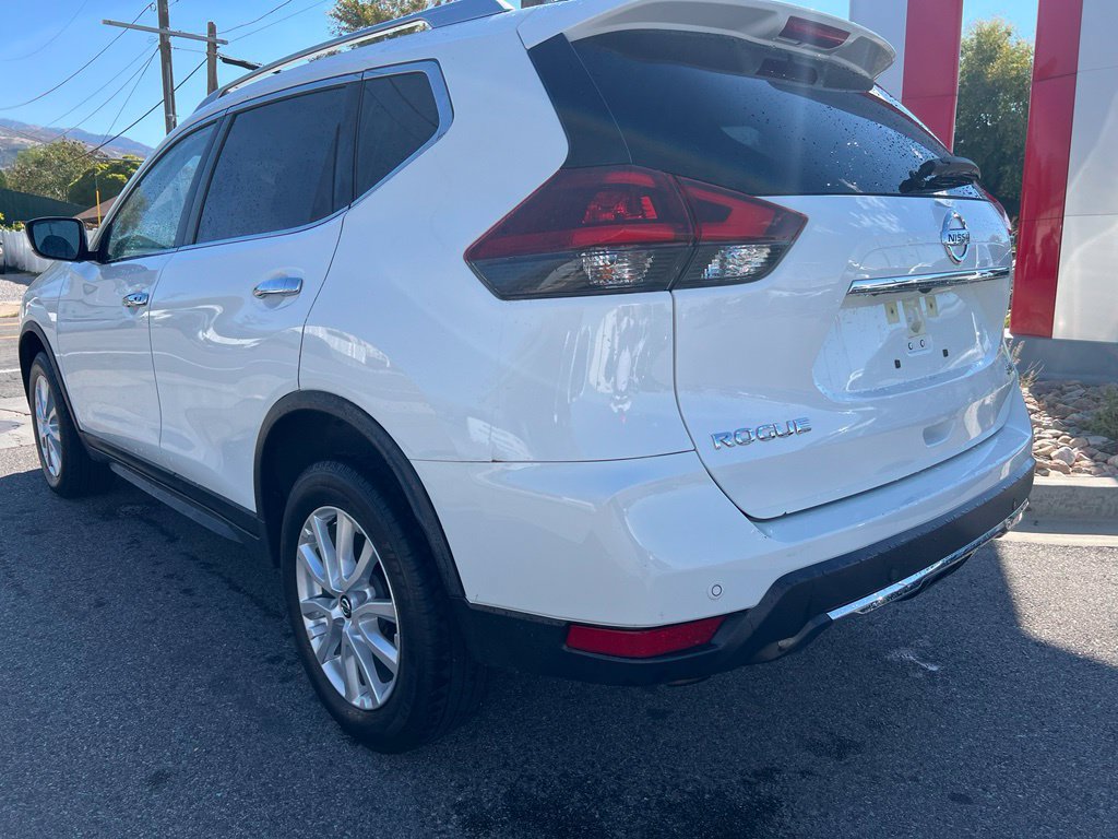 Used 2020 Nissan Rogue SV AWD/4WD image 6
