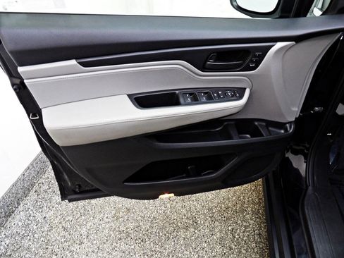 Used 2019 Honda Odyssey EX-L image 7