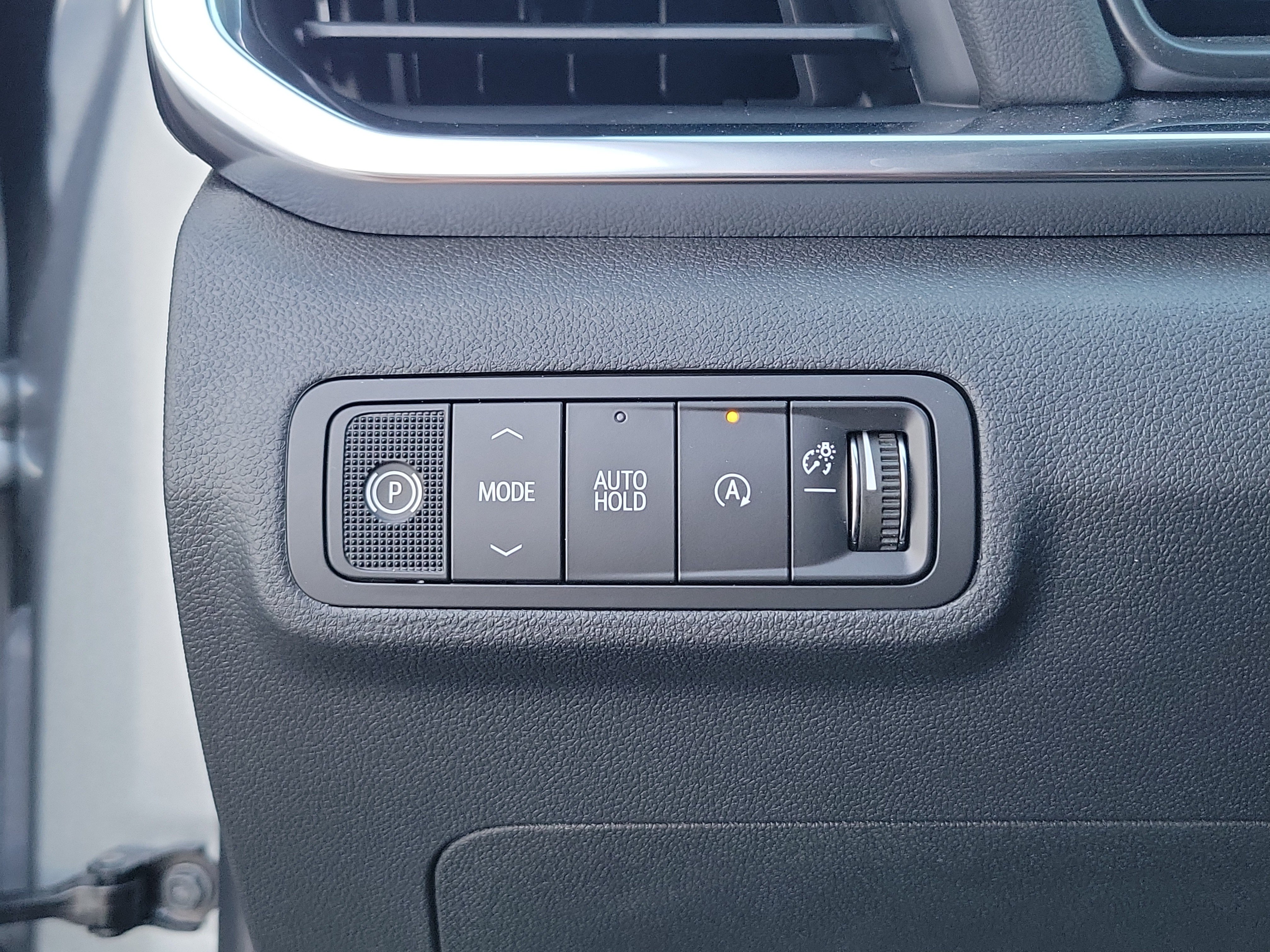 New 2027 GMC Terrain Elevation w/ LPO, Floor Liner Package FWD image 23