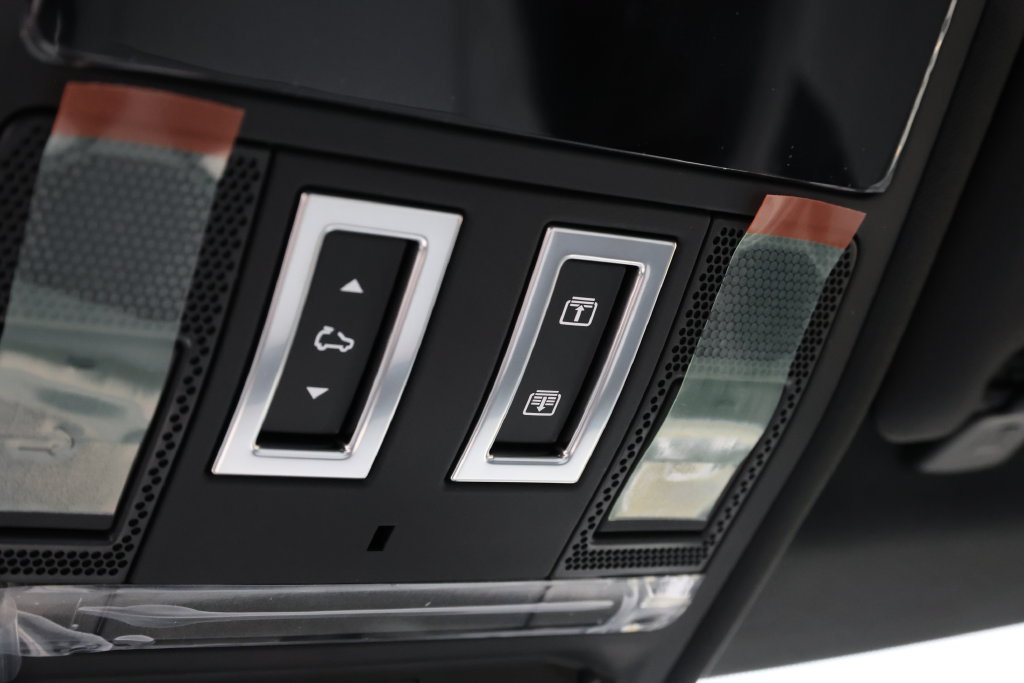New 2026 Land Rover Range Rover Evoque S AWD/4WD image 22