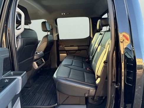Used 2023 Ford F350 Lariat image 16