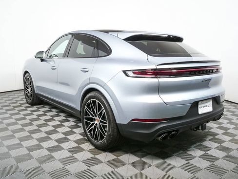 Certified 2026 Porsche Cayenne AWD image 3