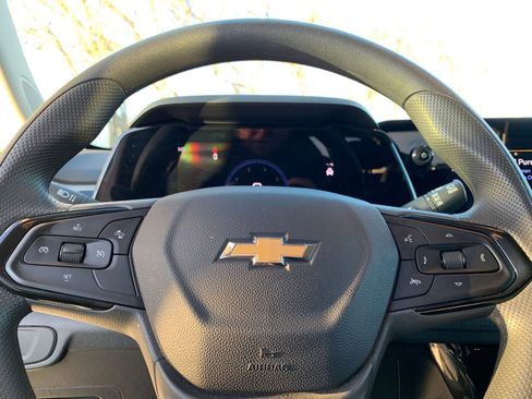 Used 2025 Chevrolet TrailBlazer LT w/ Driver Confidence Package image 25