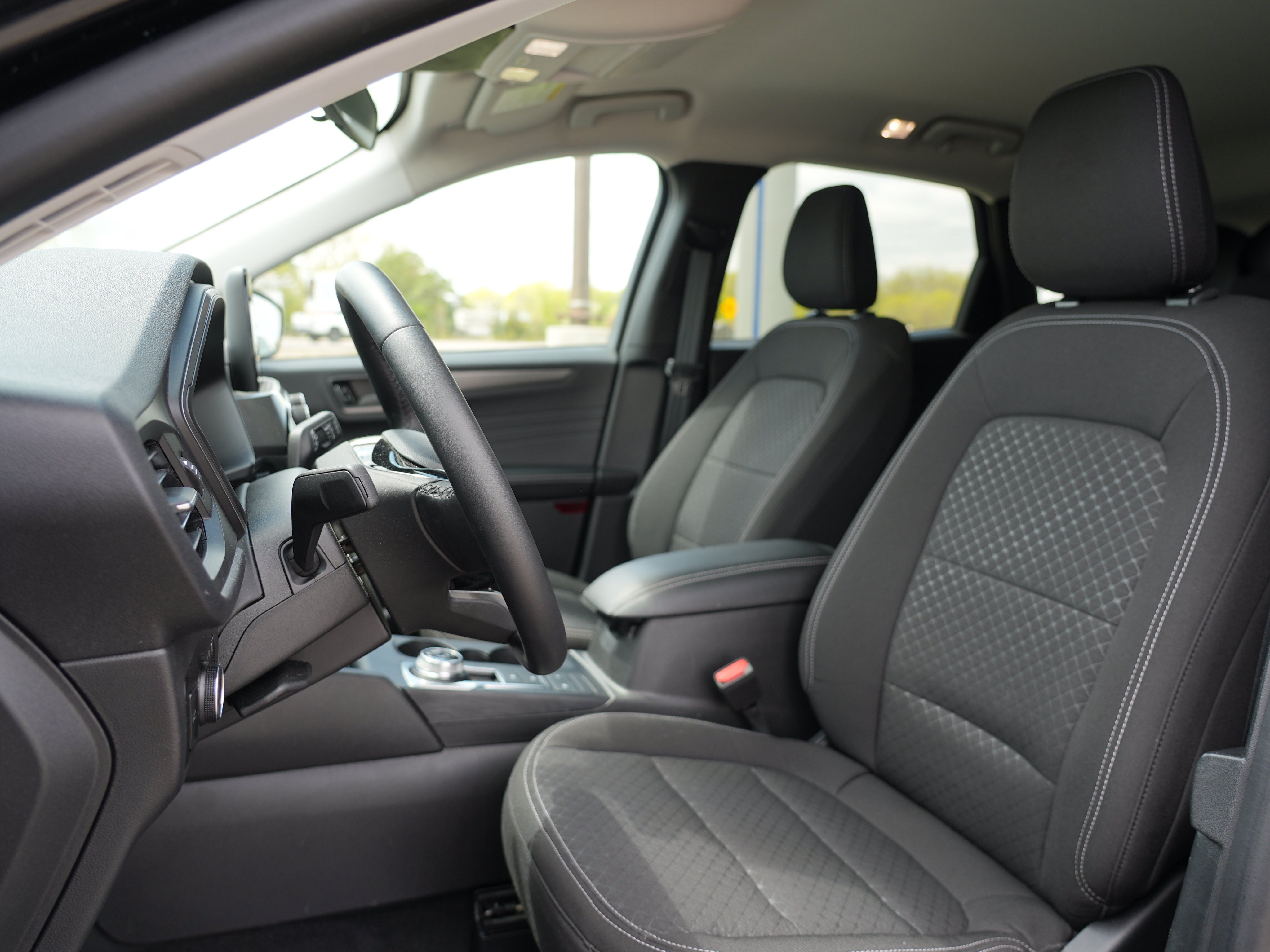 Used 2024 Ford Escape Active AWD/4WD image 14
