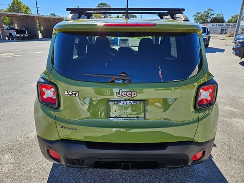 Used 2016 Jeep Renegade 75th Anniversary image 5