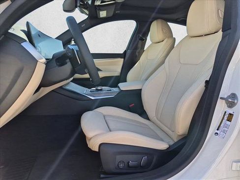 New 2026 BMW 430i w/ Premium Package RWD image 4
