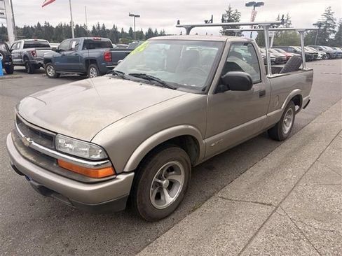 Used 2003 Chevrolet S10 Pickup LS RWD image 9
