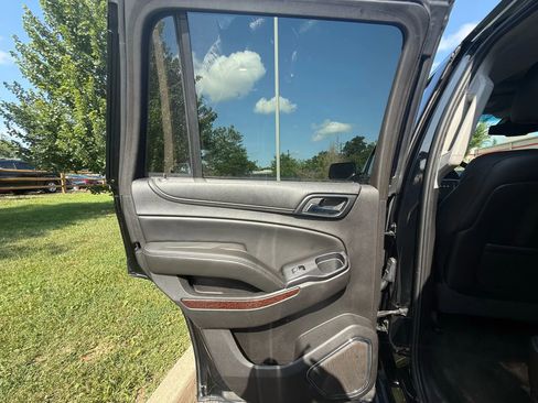 Used 2015 GMC Yukon SLT w/ HD Trailering Package image 19