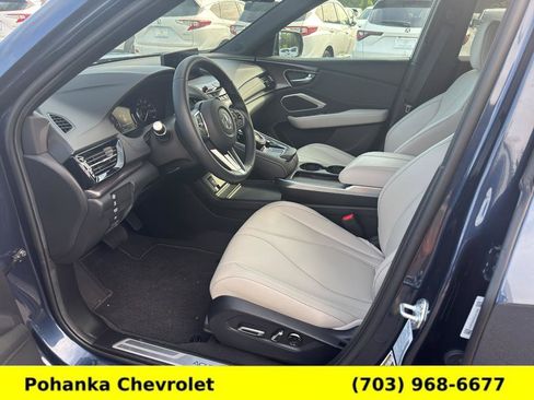 Used 2025 Acura RDX SH-AWD image 29