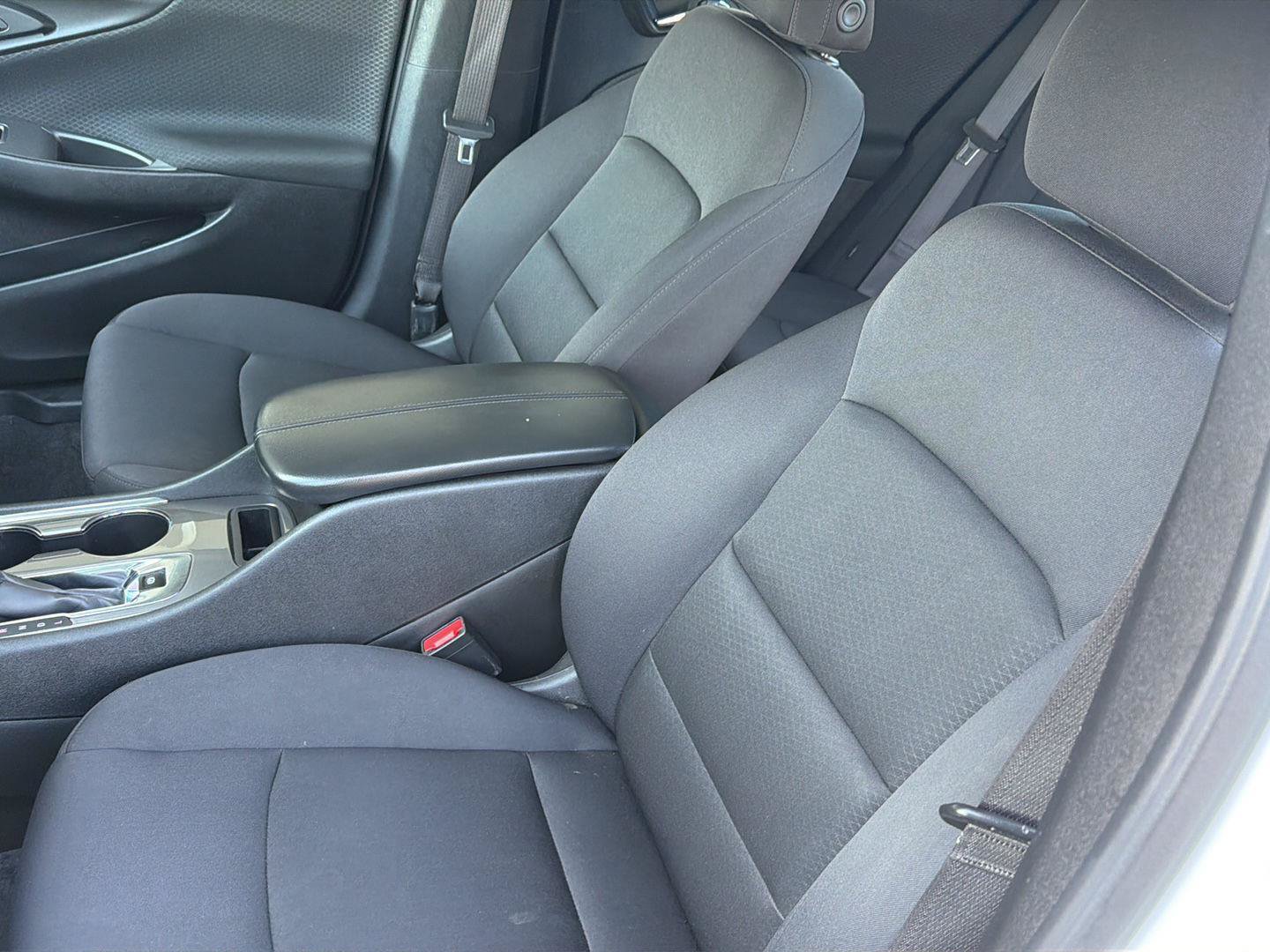 Used 2024 Chevrolet Malibu LT FWD image 28
