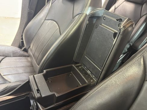 Used 2013 GMC Acadia Denali image 21