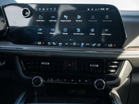 New 2026 Chevrolet Suburban High Country image 27