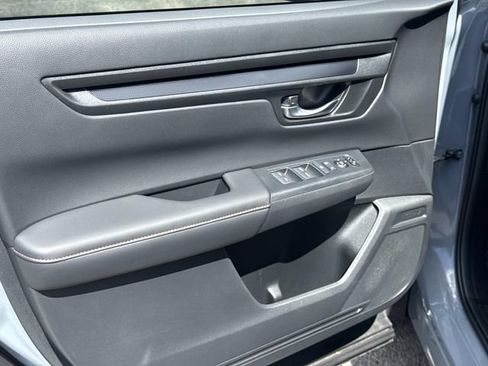Certified 2025 Honda CR-V Sport image 17