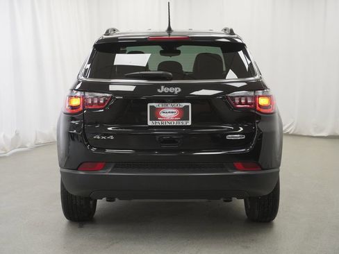 Used 2025 Jeep Compass Latitude AWD/4WD image 10