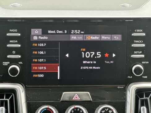 Used 2023 Kia Sorento LX image 26