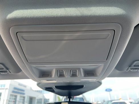 New 2025 Ford Escape Active w/ Active Premium Tech Pack image 17