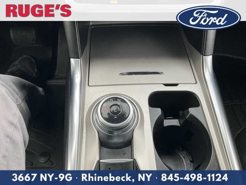 Certified 2022 Ford Explorer XLT w/ Equipment Group 202A image 26